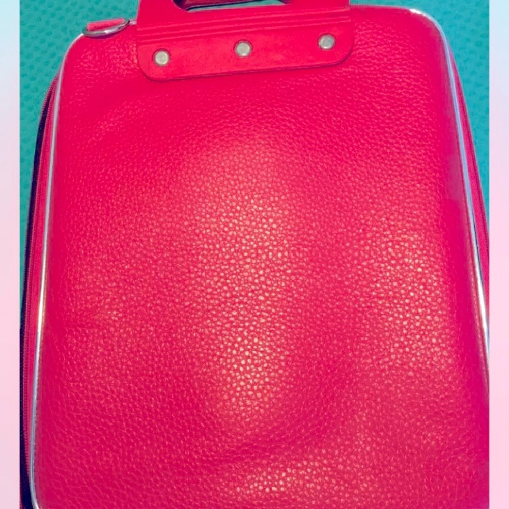 Bombata Ipad Case View 2